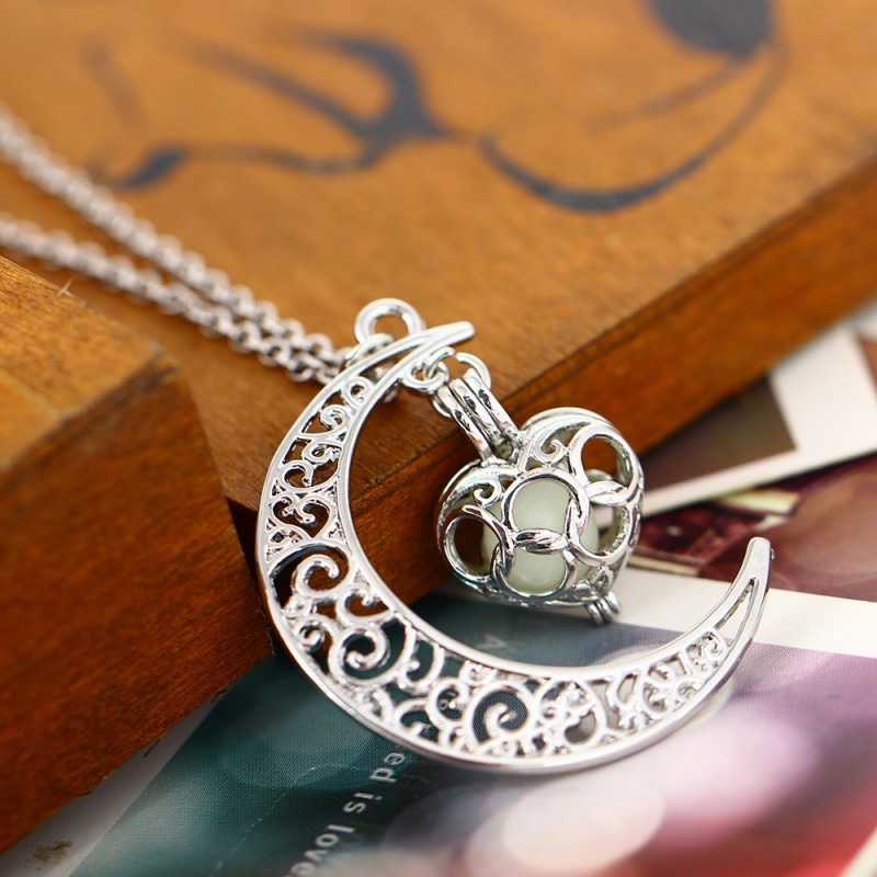 Selene — The Lunar Pendant